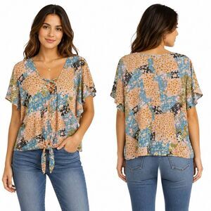 Daytrip M Patchwork Floral Tie Front Short Sleeve Blouse